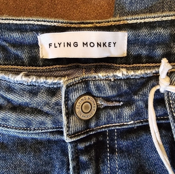 Flying Monkey Light/Medium Wash High Rise Boyfriend Straight Leg Jeans Size 30 - Picture 6 of 16